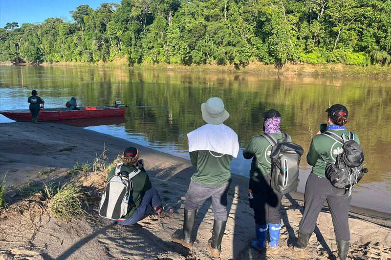 Guardianes de los delfines de Río