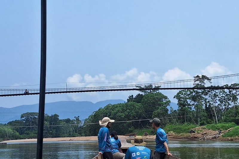 Guardianes de los delfines de Río