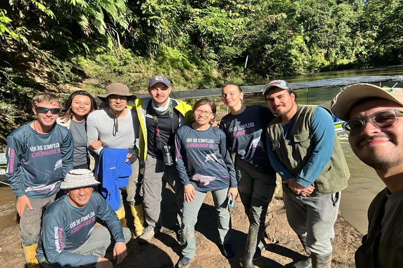 Guardianes de los delfines de Río